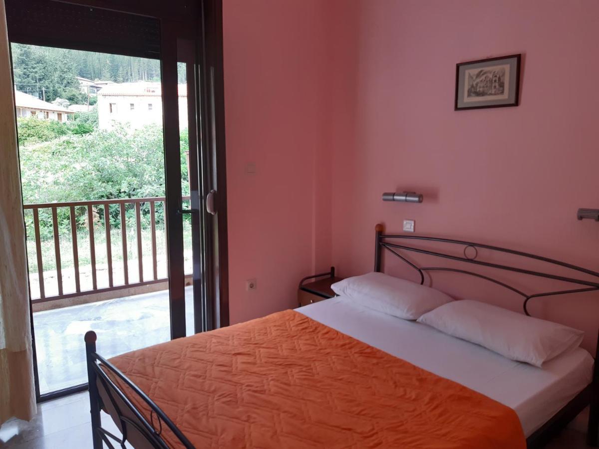 Christina Guest House Mystras Exteriér fotografie