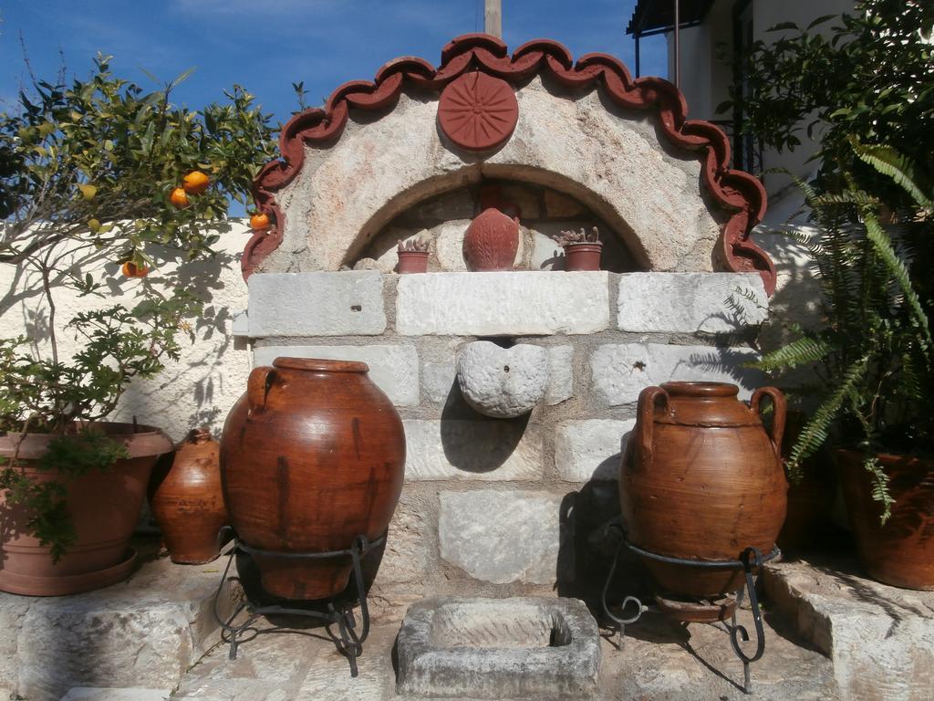 Christina Guest House Mystras Exteriér fotografie
