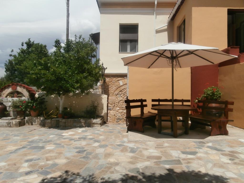 Christina Guest House Mystras Exteriér fotografie